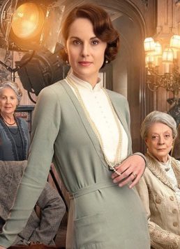Some Frothy Historical Fun: Our Review of ‘Downton Abbey: A New Era’