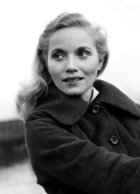 This is Not a Review of ‘On The Waterfront’ and is More About Eva Marie Saint’s Performance and Career.